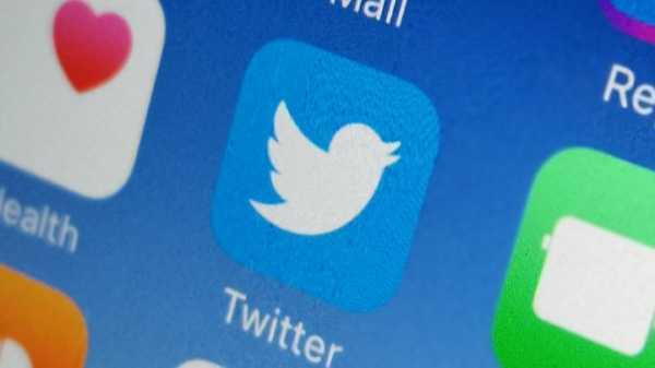 Twitter согласился "приземлиться" в России