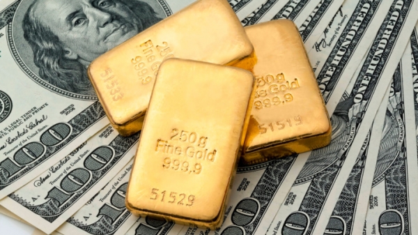 Цена золота выше $2000 впервые с августа 2020 года