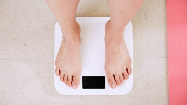 Новая программа эффективного похудения учит не реагировать на соблазн съесть лишнее