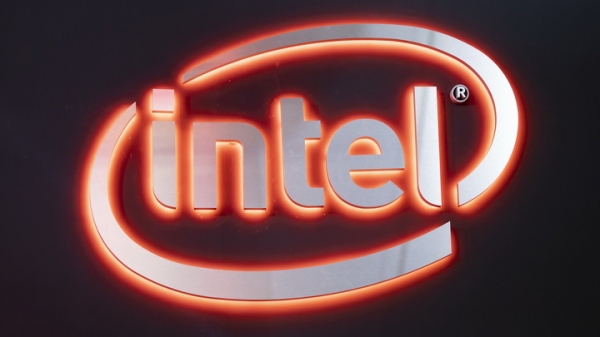 Intel отложила открытие крупнейшей фабрики по производству чипов