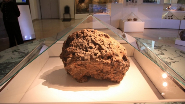 Учёные обнаружили в Челябинском метеорите невиданные кристаллы