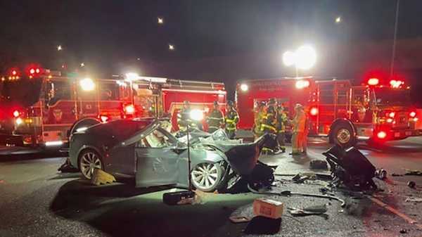 В США в авариях с Tesla с активной системой Autopilot погибли 17 человек