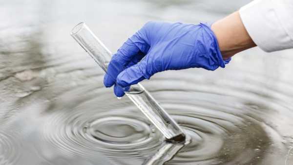 Уральские ученые изобрели новый способ очистки воды от радиации и металлов